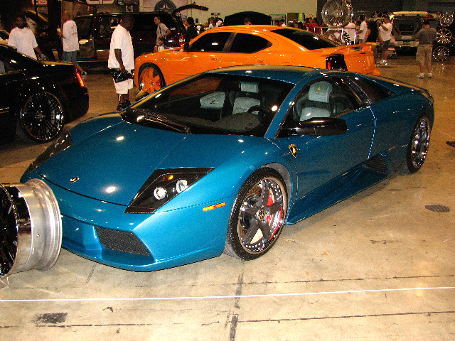 DUB-Custom-Auto-Show-Miami-Beach-FL-2007-099