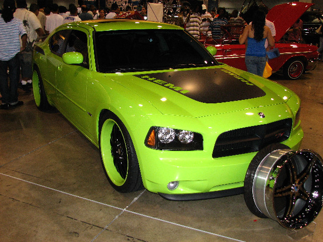 DUB-Custom-Auto-Show-Miami-Beach-FL-2007-105