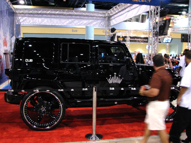 DUB-Custom-Auto-Show-Miami-Beach-FL-2007-115