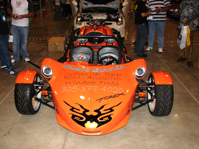 DUB-Custom-Auto-Show-Miami-Beach-FL-2007-121