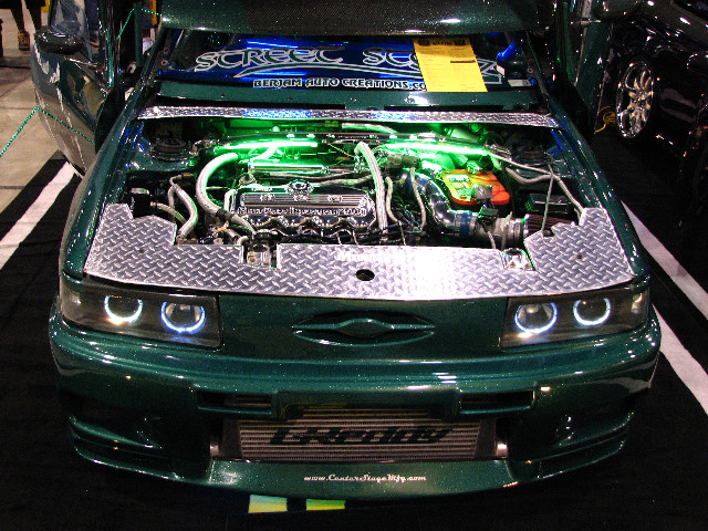 DUB-Custom-Auto-Show-Miami-Beach-FL-2007-124