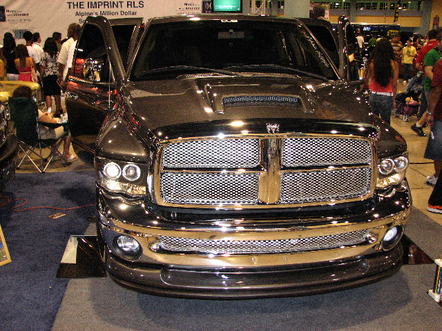 DUB-Custom-Auto-Show-Miami-Beach-FL-2007-153