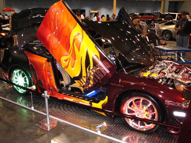DUB-Custom-Auto-Show-Miami-Beach-FL-2007-181