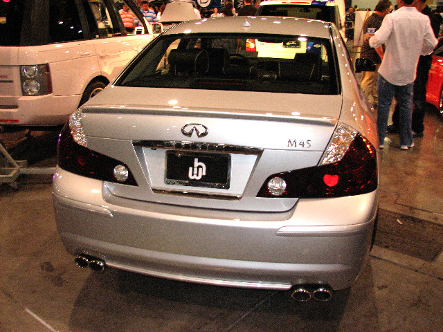 DUB-Custom-Auto-Show-Miami-Beach-FL-2007-182