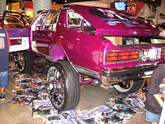 DUB-Custom-Auto-Show-Miami-Beach-FL-2007-186