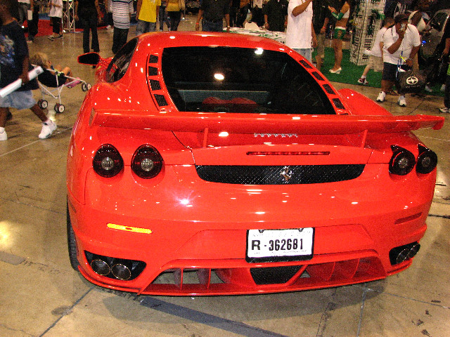 DUB-Custom-Auto-Show-Miami-Beach-FL-2007-194