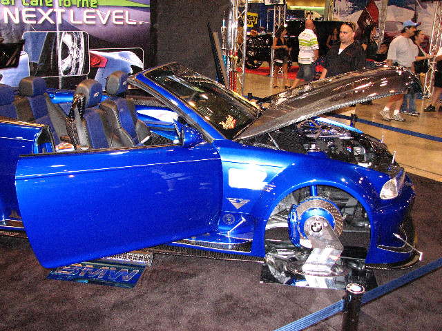 DUB-Custom-Auto-Show-Miami-Beach-FL-2007-200
