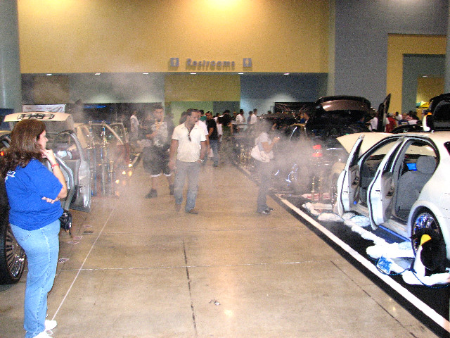 DUB-Custom-Auto-Show-Miami-Beach-FL-2007-227