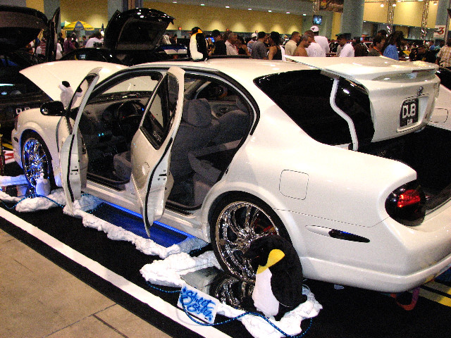 DUB-Custom-Auto-Show-Miami-Beach-FL-2007-228