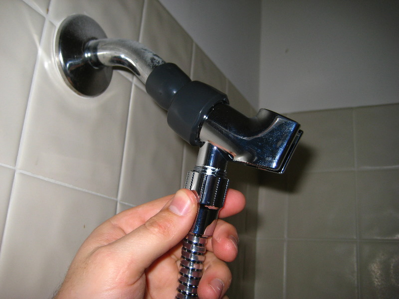 Delta-Supreme-Massaging-Shower-Head-Install-Guide-017