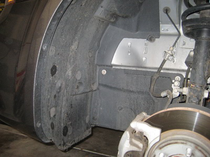 DodgeAvenger12VAutomotiveBatteryReplacementGuide009
