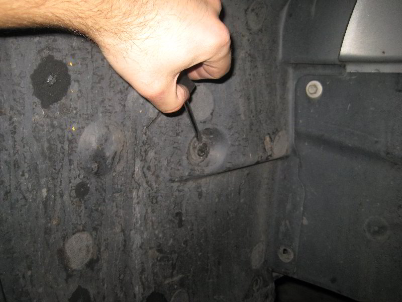 Dodge-Avenger-12V-Automotive-Battery-Replacement-Guide-015