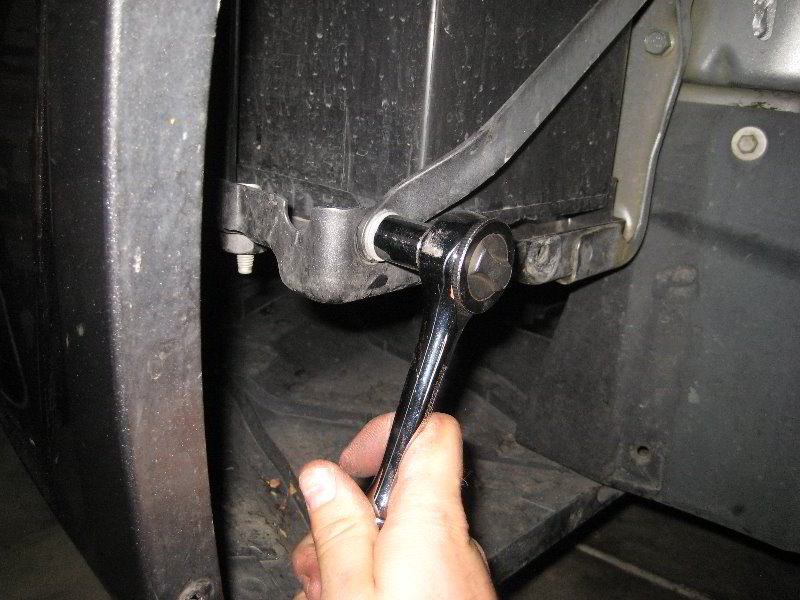 Dodge-Avenger-12V-Automotive-Battery-Replacement-Guide-022