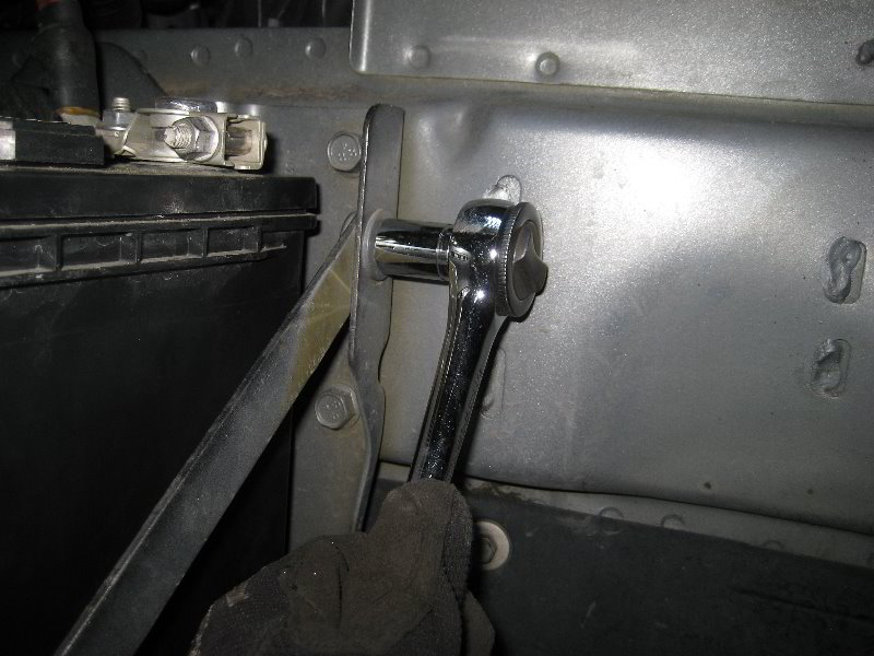 Dodge-Avenger-12V-Automotive-Battery-Replacement-Guide-051