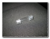 Dodge-Avenger-Dome-Light-Bulb-Replacement-Guide-007