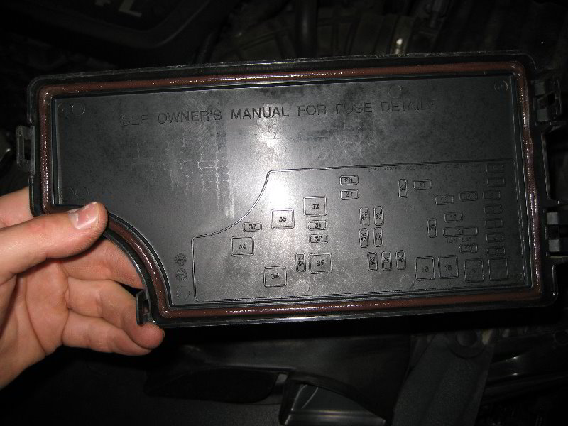 Dodge-Avenger-Electrical-Fuse-Replacement-Guide-004