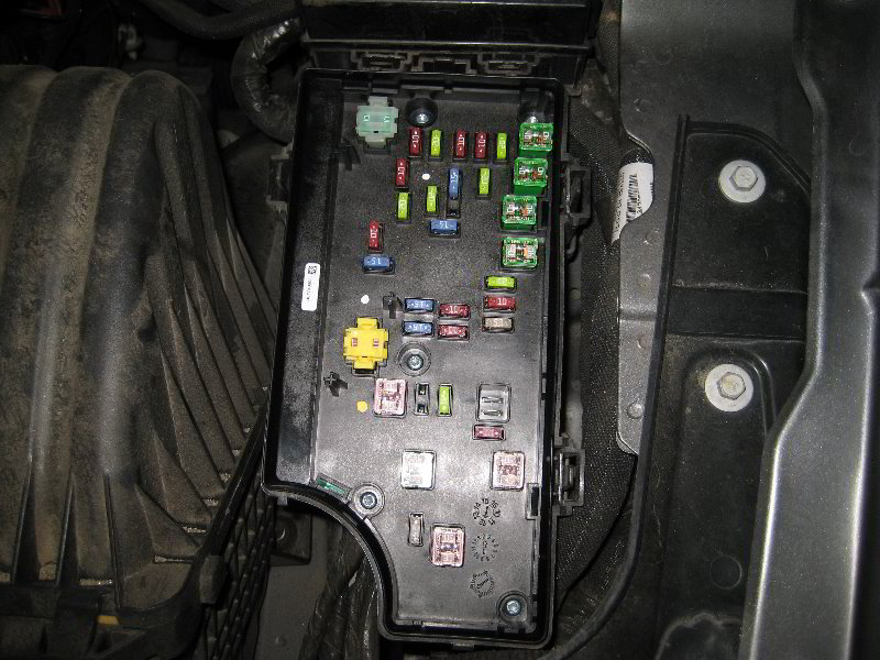 Dodge-Avenger-Electrical-Fuse-Replacement-Guide-005