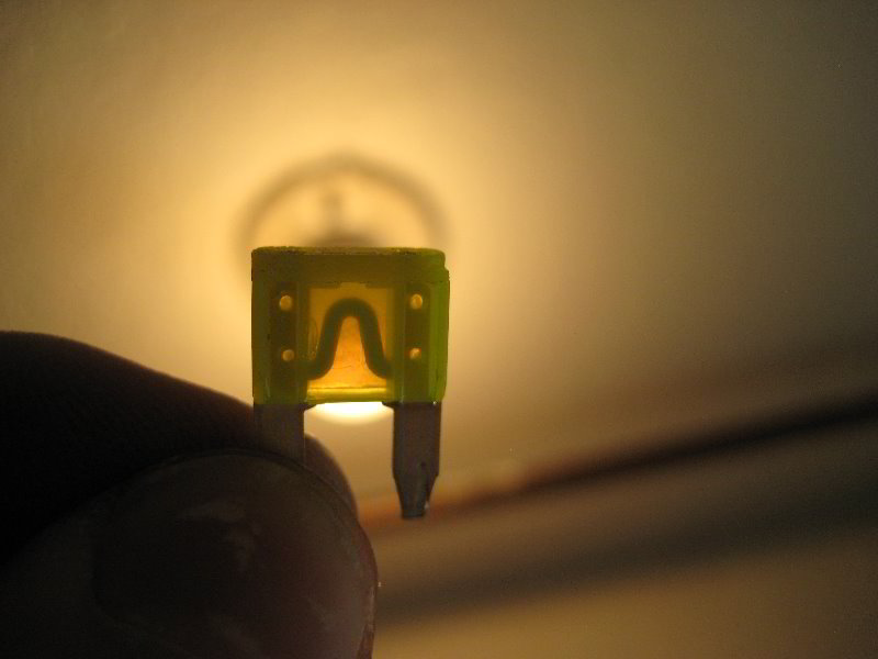 Dodge-Avenger-Electrical-Fuse-Replacement-Guide-008