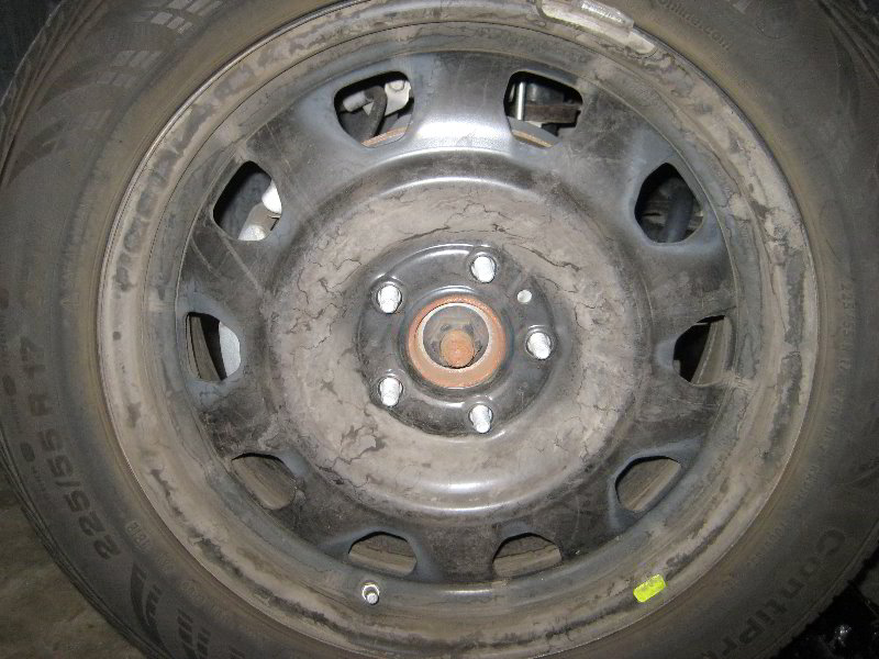 Dodge-Avenger-Front-Brake-Pads-Replacement-Guide-007