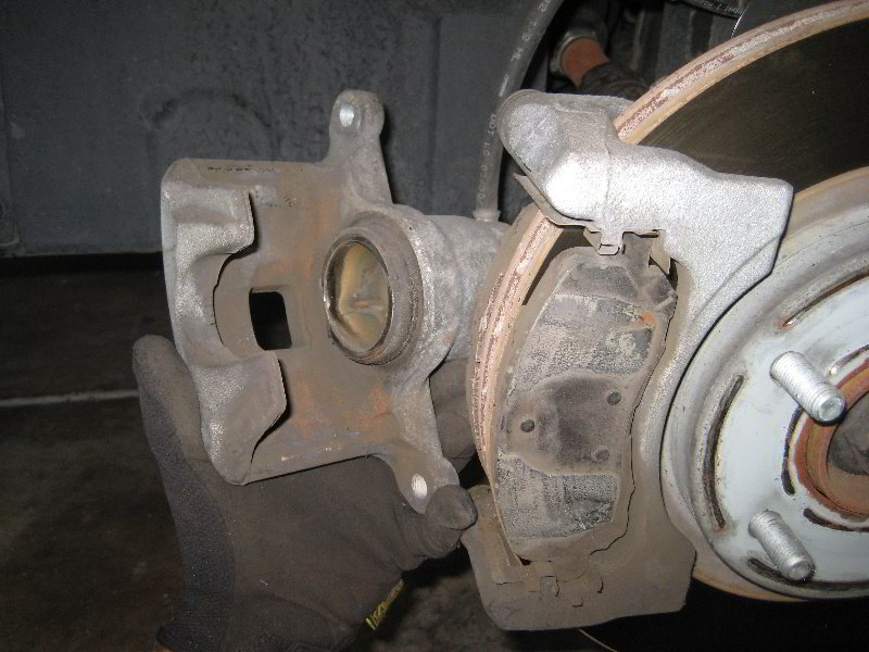 Dodge-Avenger-Front-Brake-Pads-Replacement-Guide-015