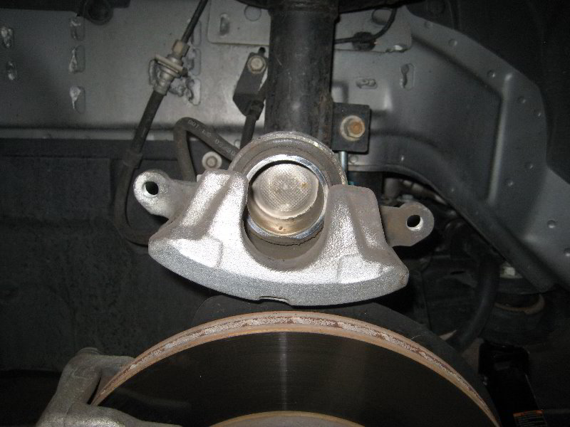 Dodge-Avenger-Front-Brake-Pads-Replacement-Guide-016