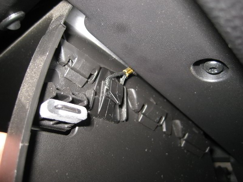 DodgeAvengerHVACCabinAirFilterReplacementGuide004