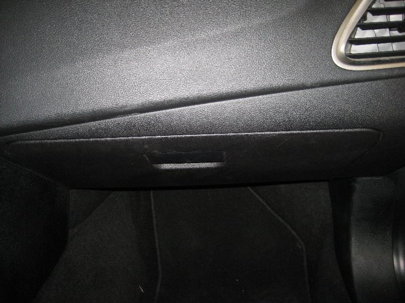 Dodge-Avenger-HVAC-Cabin-Air-Filter-Replacement-Guide-027