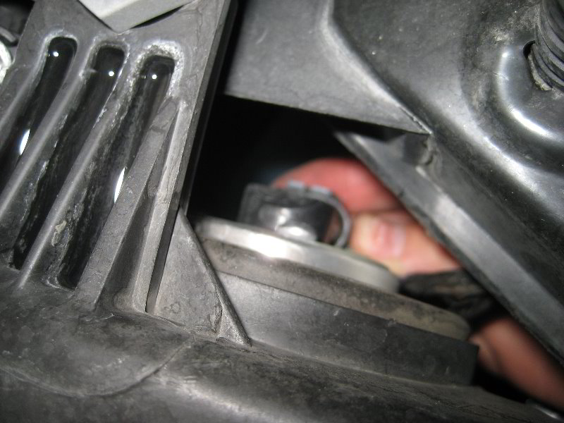 Dodge-Avenger-Headlight-Bulbs-Replacement-Guide-004