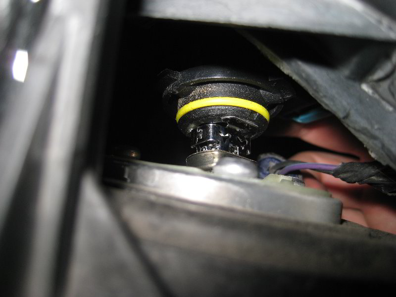 DodgeAvengerHeadlightBulbsReplacementGuide011