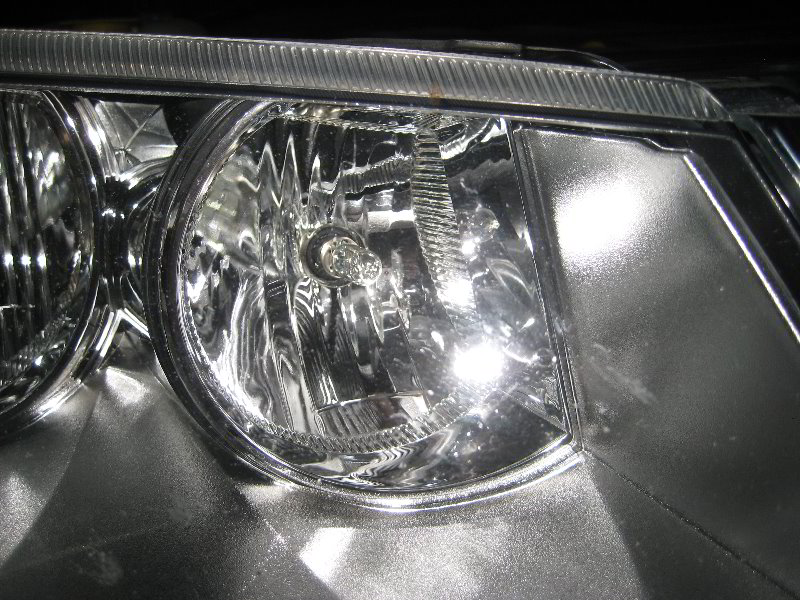 Dodge-Avenger-Headlight-Bulbs-Replacement-Guide-013
