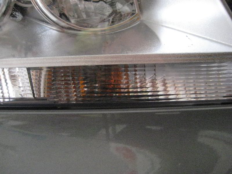 Dodge-Avenger-Headlight-Bulbs-Replacement-Guide-023