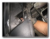 Dodge-Avenger-Headlight-Bulbs-Replacement-Guide-024