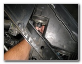 Dodge-Avenger-Headlight-Bulbs-Replacement-Guide-028