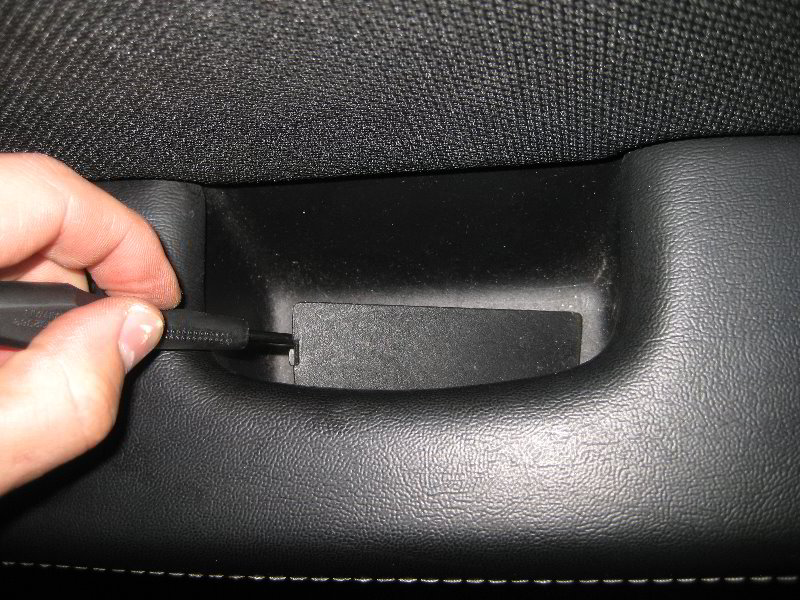 Dodge-Avenger-Interior-Door-Panel-Removal-Guide-006