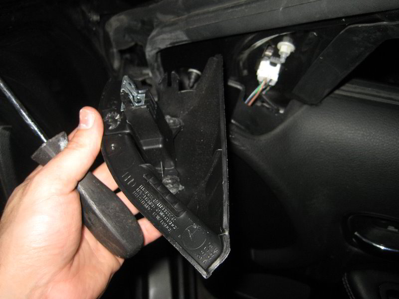 Dodge-Avenger-Interior-Door-Panel-Removal-Guide-014