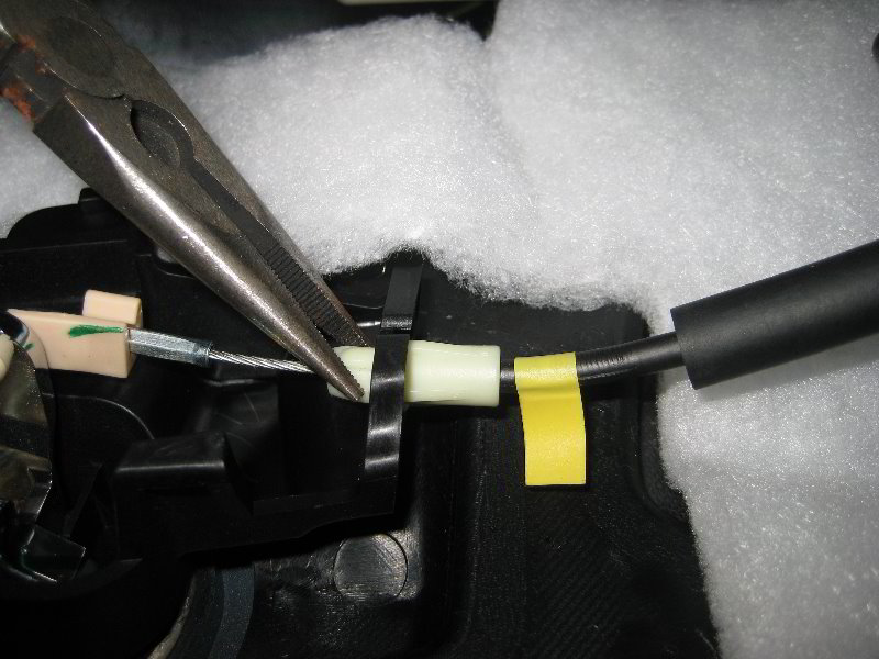 Dodge-Avenger-Interior-Door-Panel-Removal-Guide-022