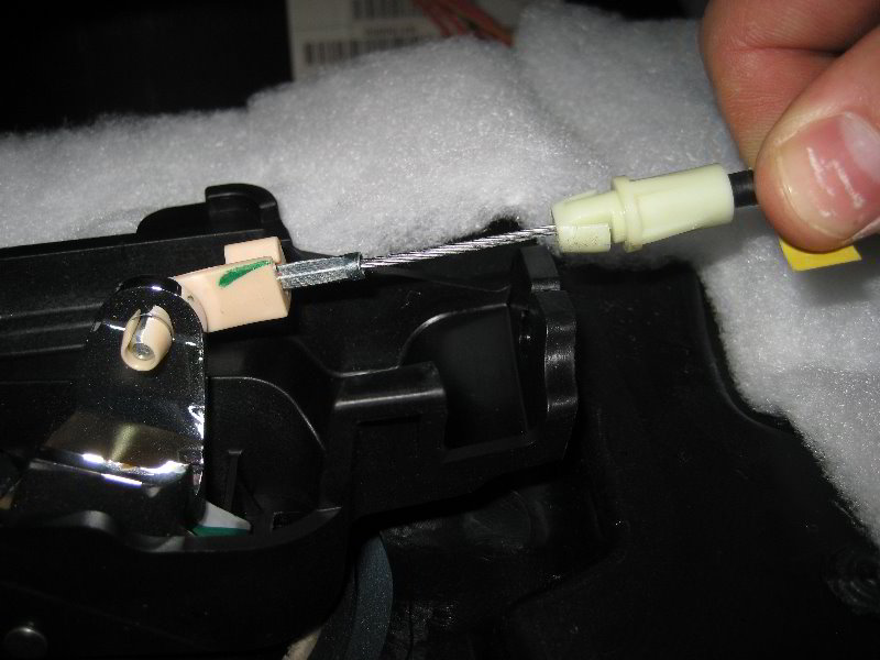 Dodge-Avenger-Interior-Door-Panel-Removal-Guide-023