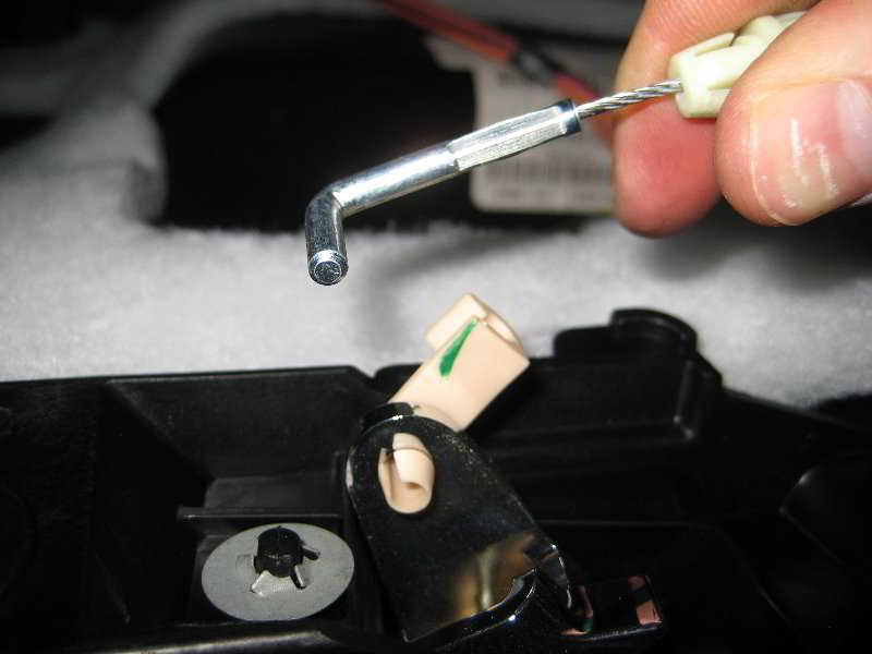 Dodge-Avenger-Interior-Door-Panel-Removal-Guide-025