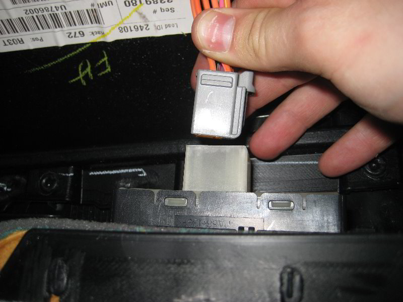 Dodge-Avenger-Interior-Door-Panel-Removal-Guide-037