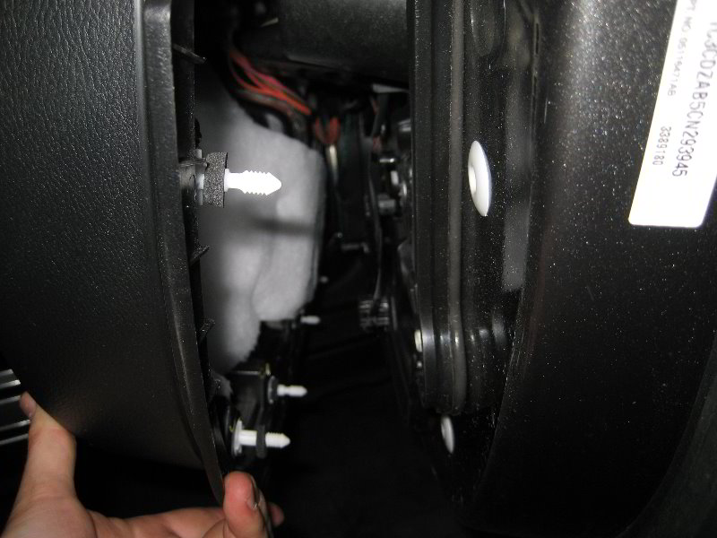 Dodge-Avenger-Interior-Door-Panel-Removal-Guide-045