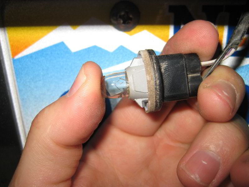 Dodge-Avenger-License-Plate-Light-Bulb-Replacement-Guide-012