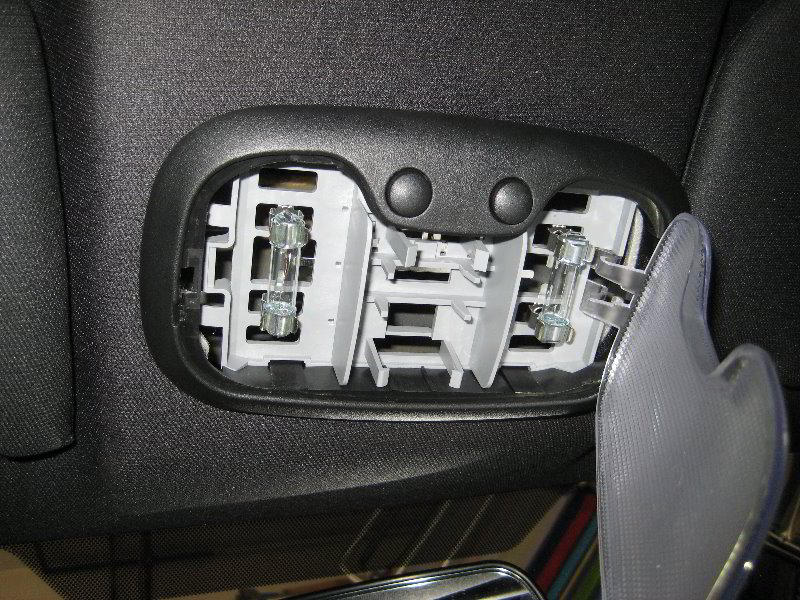 Dodge-Avenger-Map-Light-Bulbs-Replacement-Guide-004