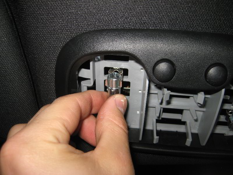 Dodge-Avenger-Map-Light-Bulbs-Replacement-Guide-005