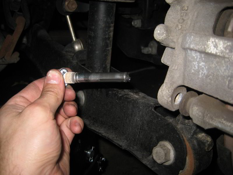 Dodge-Avenger-Rear-Disc-Brake-Pads-Replacement-Guide-010