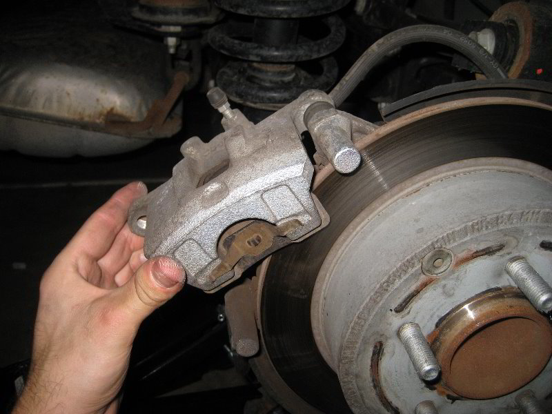 Dodge-Avenger-Rear-Disc-Brake-Pads-Replacement-Guide-011