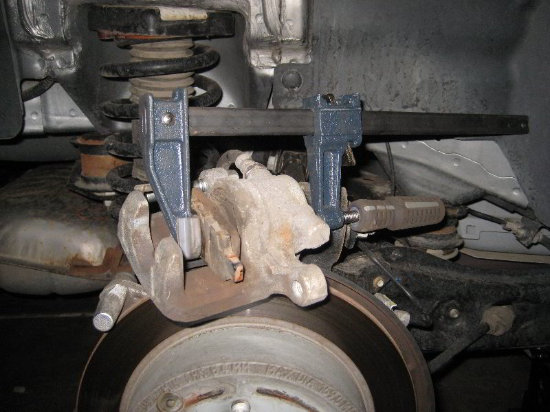 Dodge-Avenger-Rear-Disc-Brake-Pads-Replacement-Guide-017