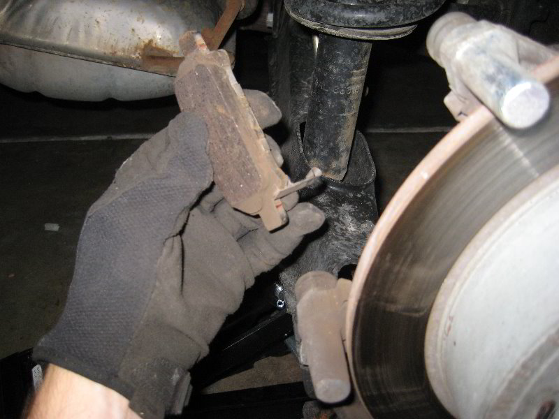 Dodge-Avenger-Rear-Disc-Brake-Pads-Replacement-Guide-021