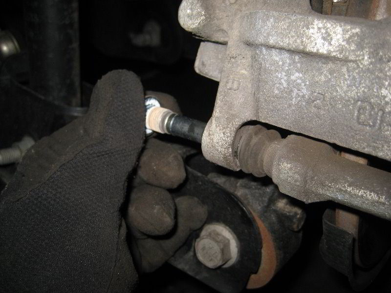 Dodge-Avenger-Rear-Disc-Brake-Pads-Replacement-Guide-025