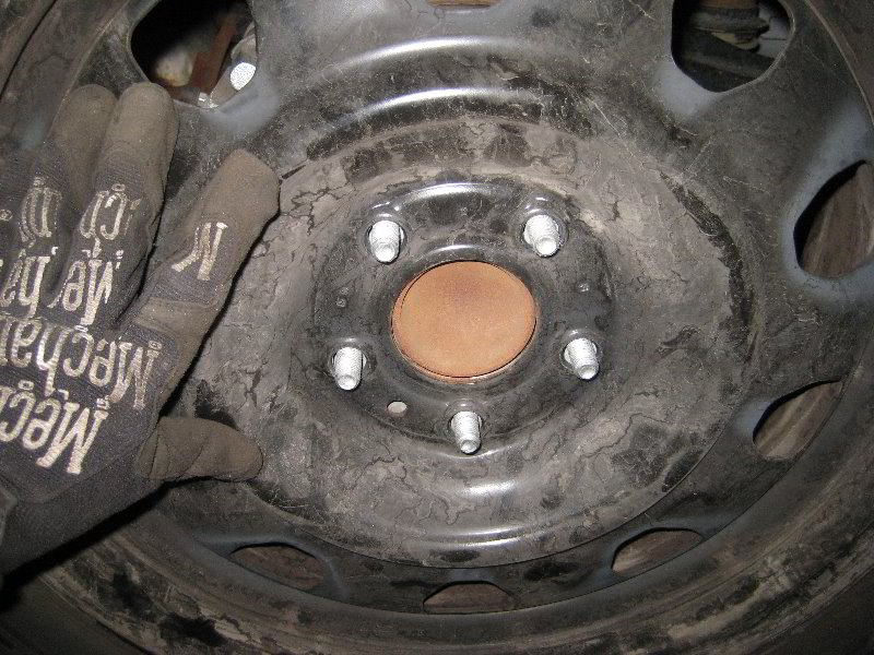 Dodge-Avenger-Rear-Disc-Brake-Pads-Replacement-Guide-030