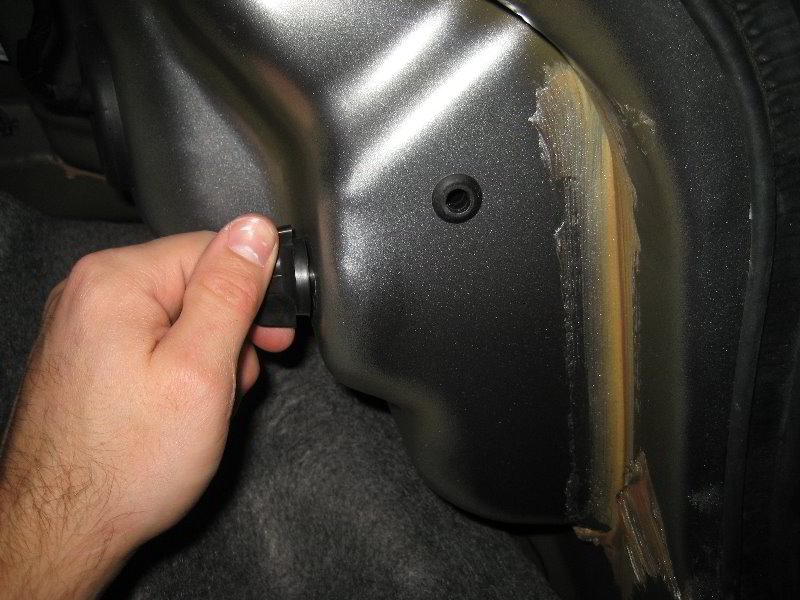 DodgeAvengerReverseTailLightBulbReplacementGuide008